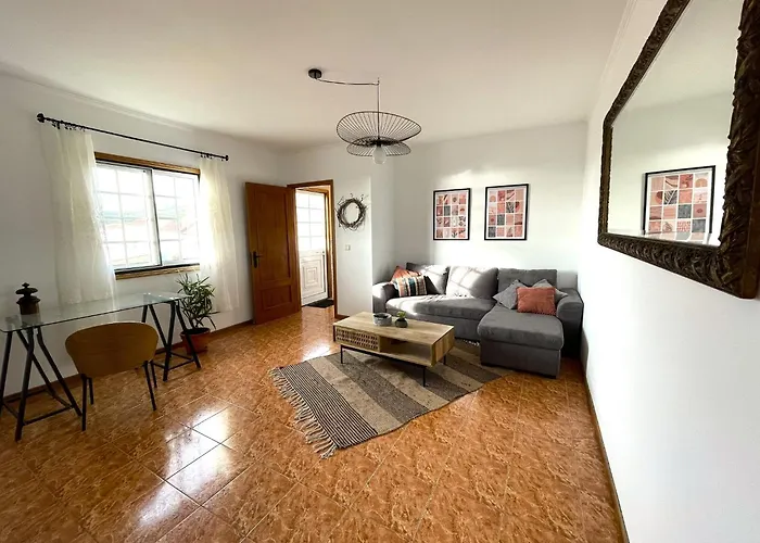 Monstera & Yucca House Apartament Angra do Heroísmo